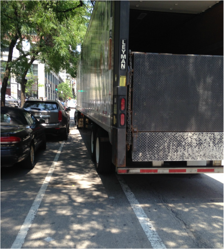Dearborn bike lane Chicago